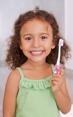 Prevención niña sonriendo